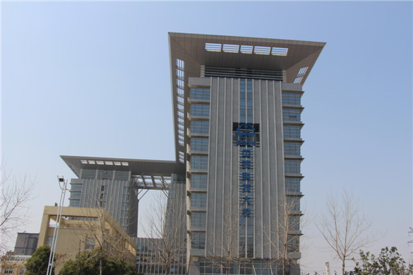 中鐵四局科技大樓使用閃銀氟碳鋁單板案例